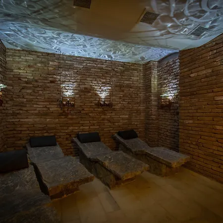 Azur Hotel & Spa-3